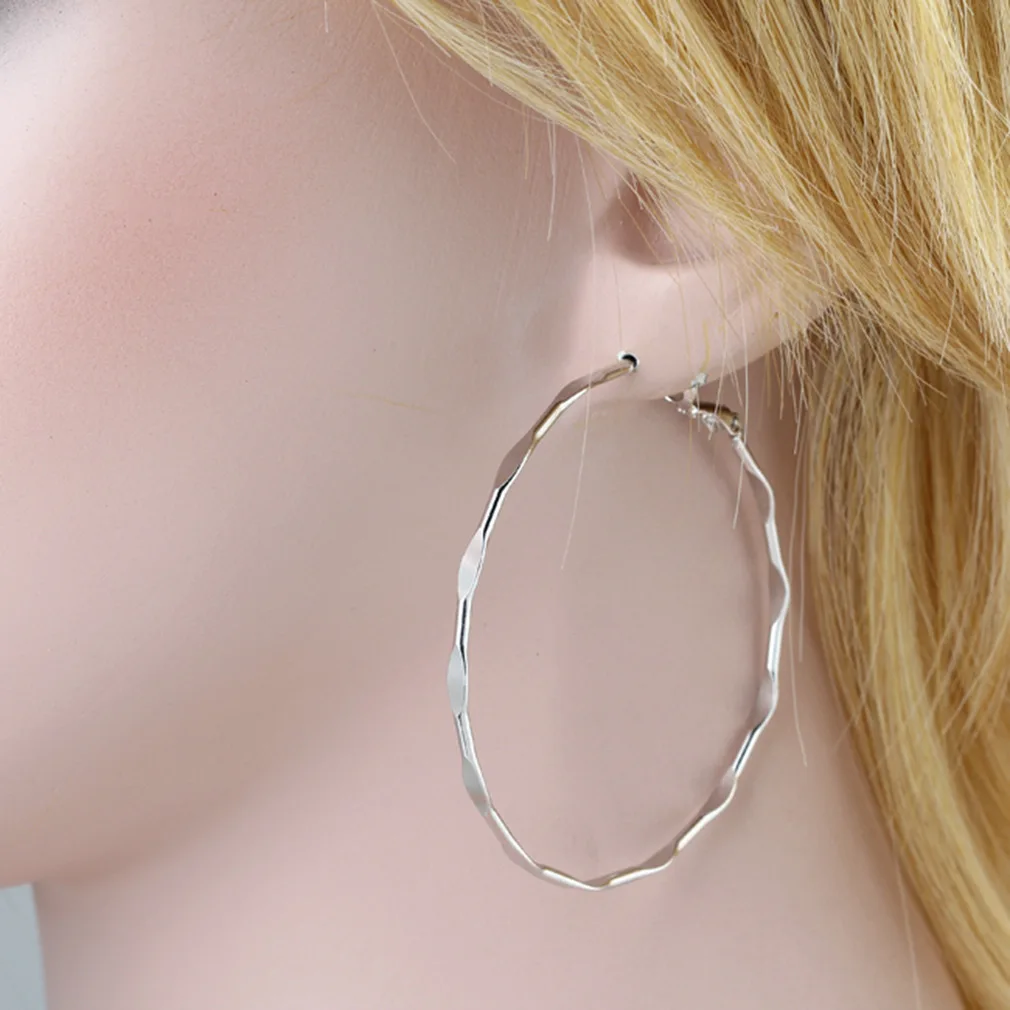 

Kuniu Women 'S Earrings Circle Design All Match Charming earring Accessory kuniu Fashion Smooth Indentation Modeling Big Earring
