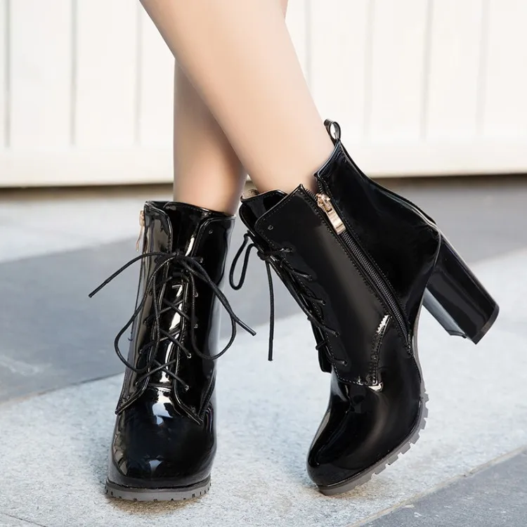 

Big Size 11 12 13 14 15 16 17 Ma'am Coarse heel Short boots Frenulum Fashion boot barrel High heel boots