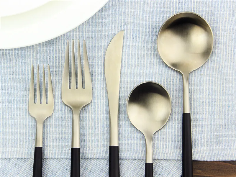 black flatware (11)