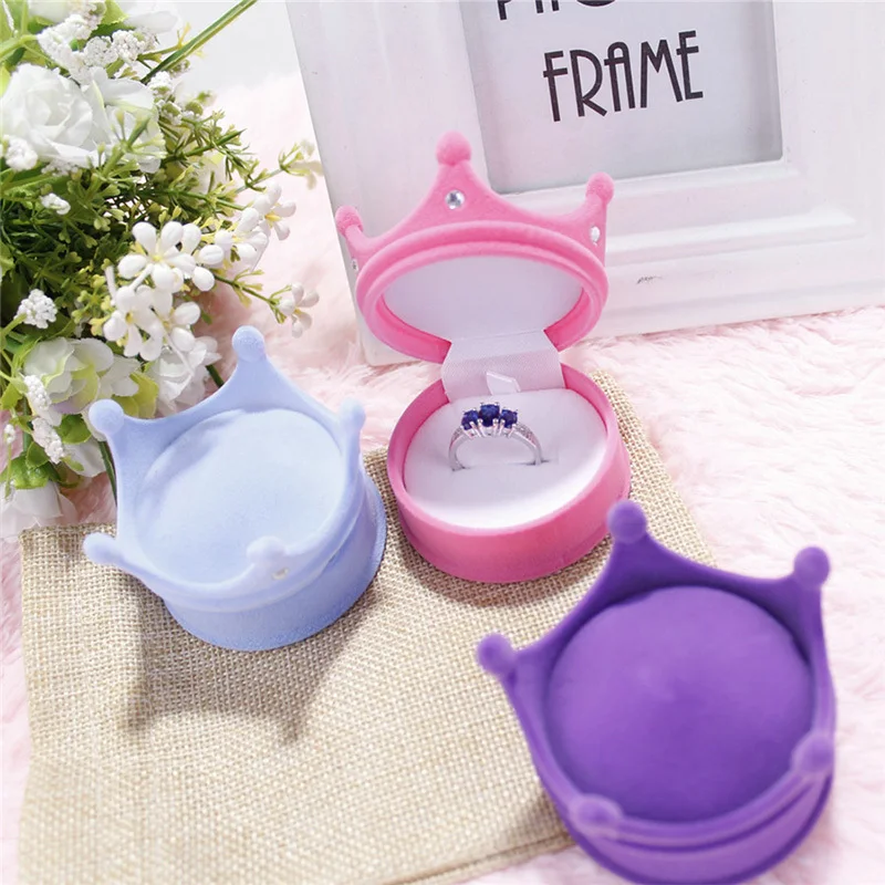 

Protable Crown Ring Box Velvet Earrings Necklace Jewelry Storage Box Rhinestone Wedding Rings Display Gift Box Organizer Pink