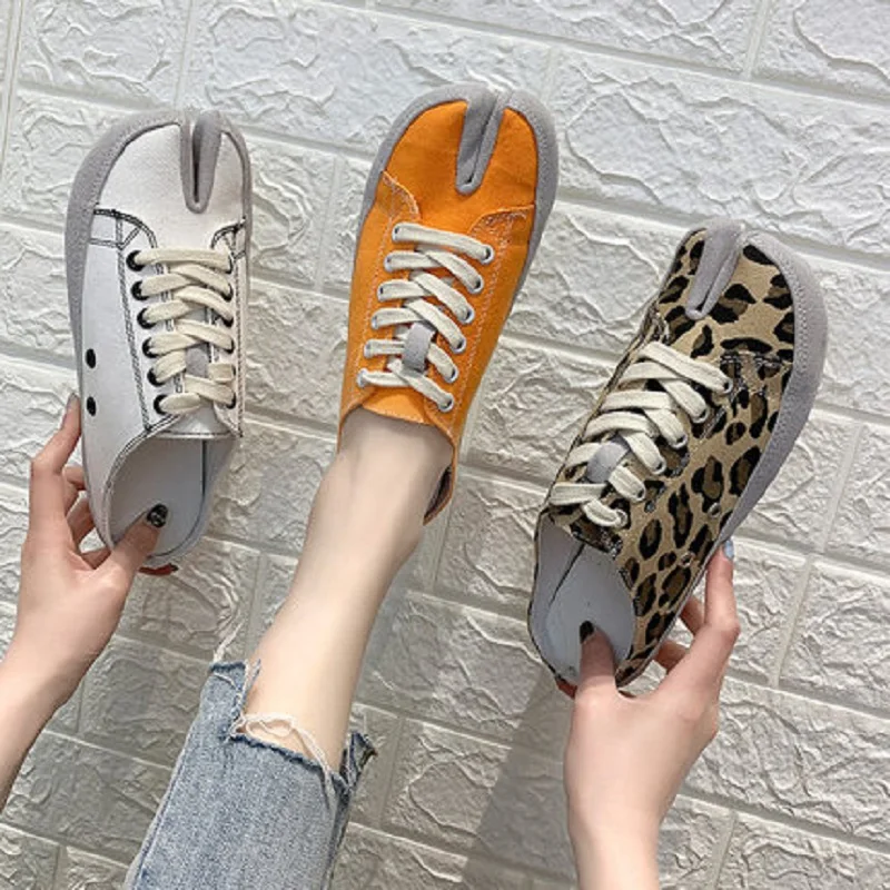 

2019 summer new Korean version of leopard-print toe canvas shoes female pigshoe toe cap fashion casual flat shoes