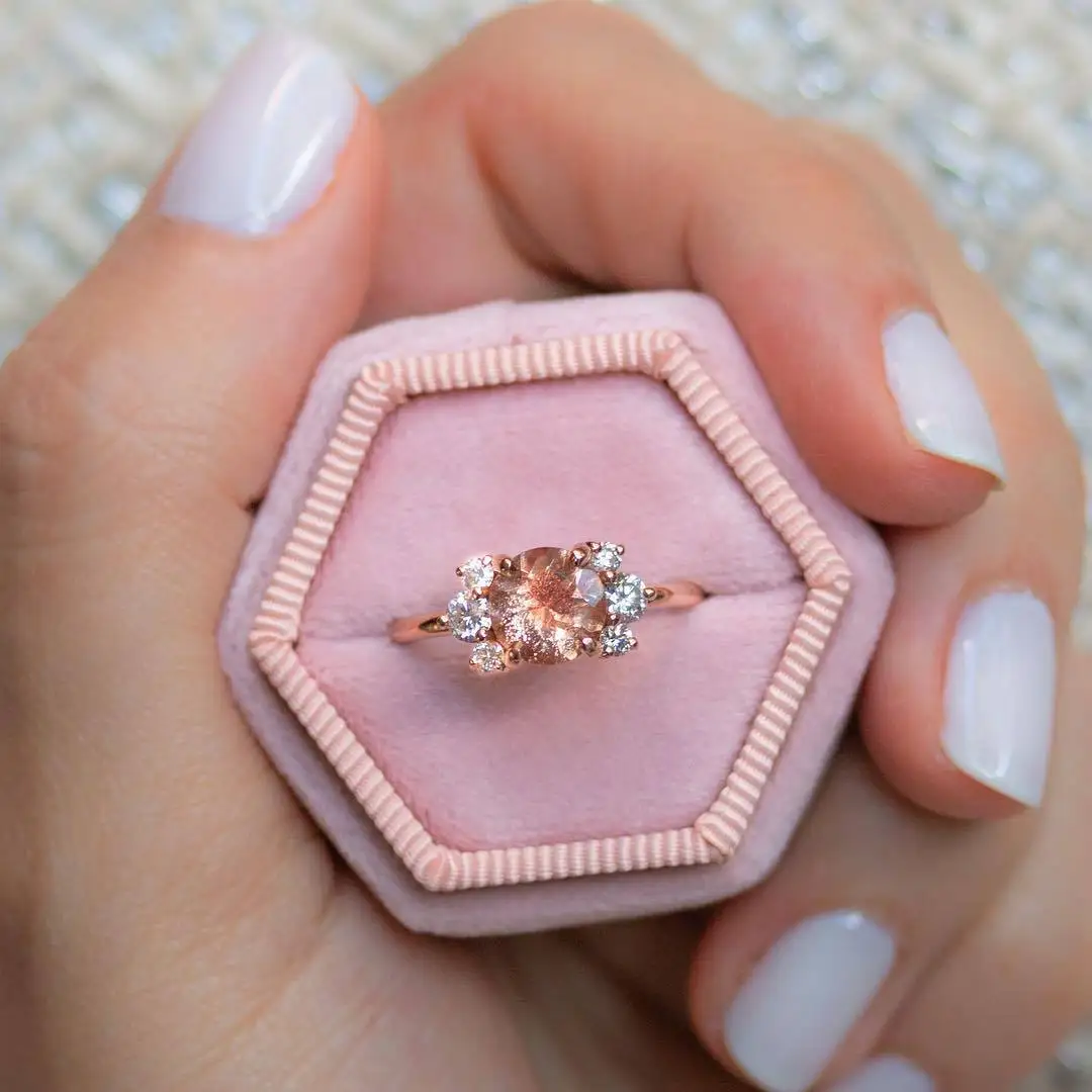 

Creative Rose Gold Color Inlaid Zircon Rings for Women Fashion Simple Engagement Wedding Rings Bridal Jewelry Gifts Anel