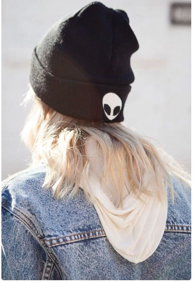 Fashion Alien Embroidery Knitted Hat Winter Women Men Solid Skullies Warm Knitting Hat Unisex Skull Hip-Hop Knit Caps CP0161 (4)