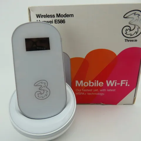 HUAWEI E586 WIRELESS MODEM, MOBILE Wi-Fi ON 3 NETWORK. VERY GOOD CONDITION. HUAWEI E586 WIRELESS MODEM, MOBILE Wi-Fi ON 3 NETWORK. VERY GOOD CONDITION.