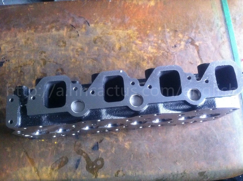 High Quality auto engine parts TD23 Cylinder Head (2)