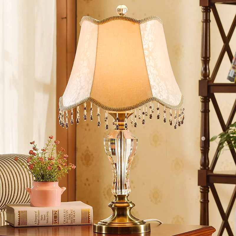 الراقية الأوروبية الفاخرة k9 كريستال نسيج مع الشرابة e27 dimmerable مصباح طاولة ل غرفة نوم الزفاف ديكو 1109