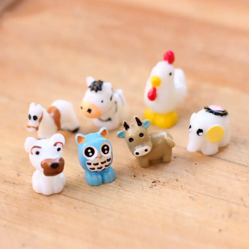 5 pcs Mini Animais Dos Desenhos Animados Terrários Figurinhas Vaca Zebra Galinha Galo Ovelha Cavalo Coelho ovelhas Jardim de Fadas Miniaturas