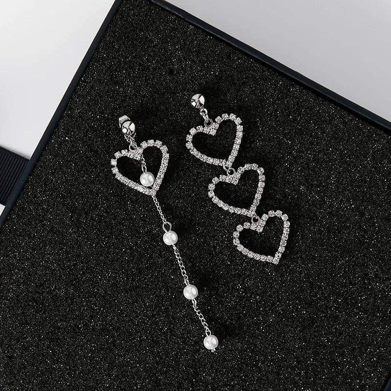 

2017 New Korean Rhinestone Love Heart Long Earrings Simulated Pearl Beads Pendant Asymmetry Earrings For Women Ear Jewelry