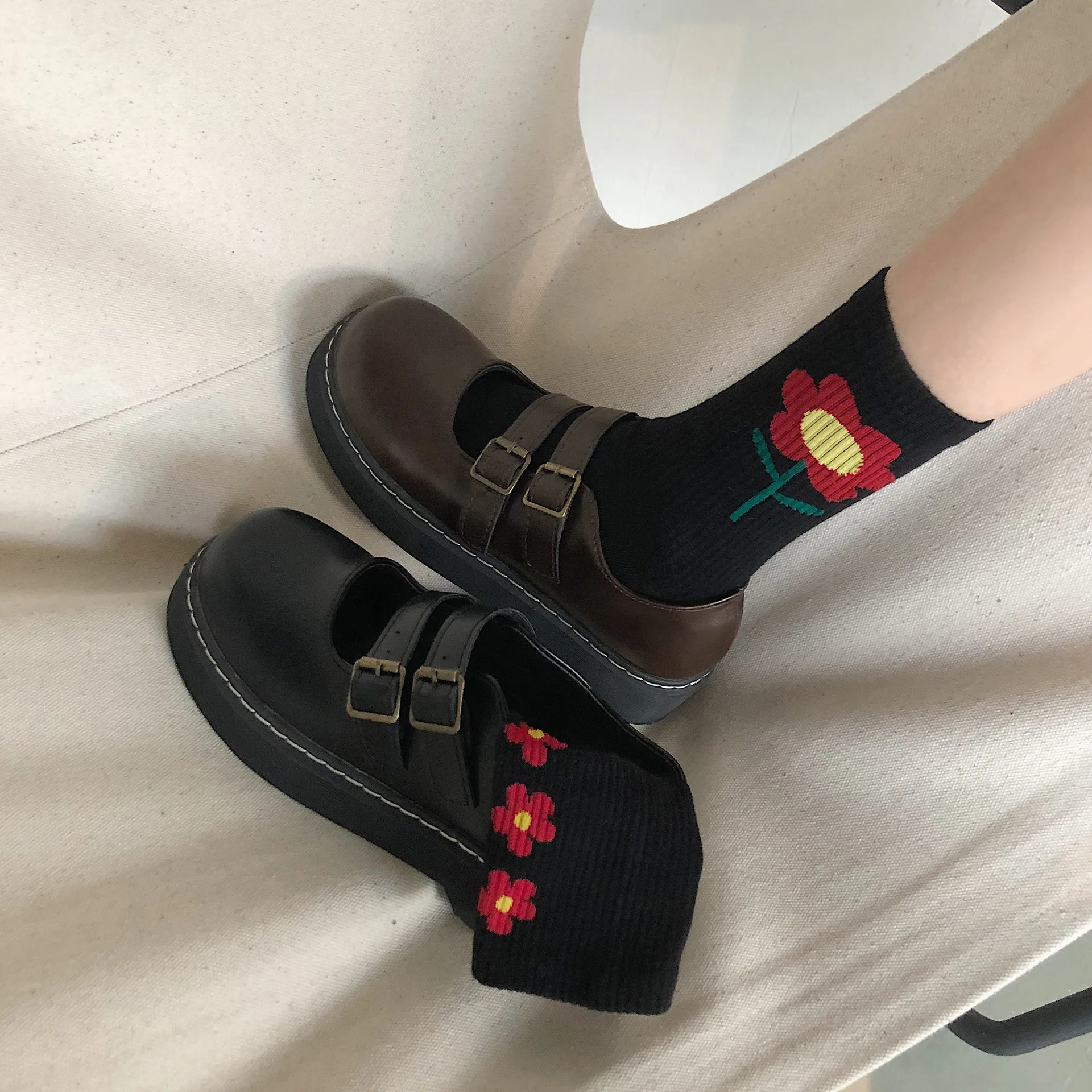 

2019 New Ins Small Leather Shoes Women Students Korean Version Of Ulzzang College Wind Round-headed Rough-heeled Single Shoes