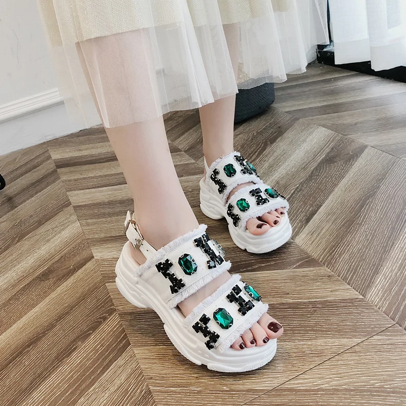 Г. Новая летняя обувь на платформе женские уличные сандалии для отдыха модная Рабочая обувь с открытым носком Удобная Size35-39 из искусственной кожи со стразами