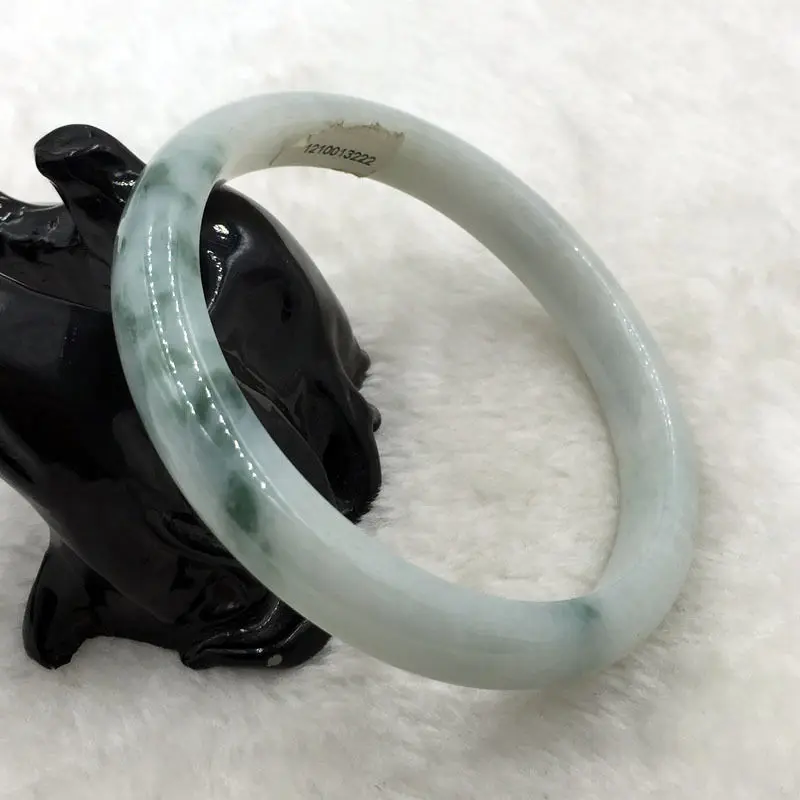 

2699 Certified Grade "A" Natural Green Jadeite Jade Gems Bangle Bracelet