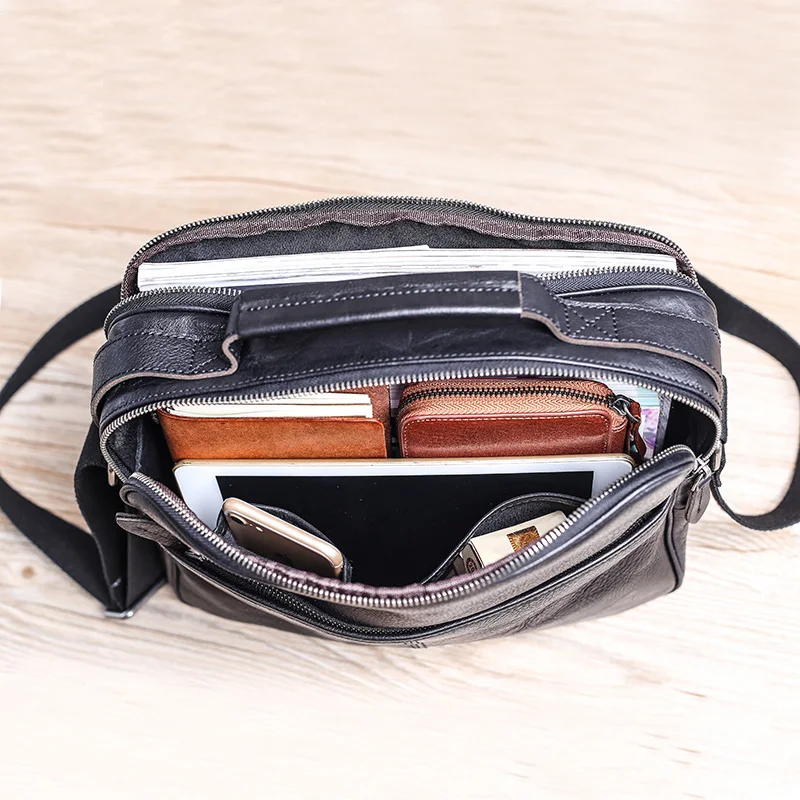 AETOO Leather men's one-shoulder bag, horizontal business casual handbag, head leather soft leather sloping bag