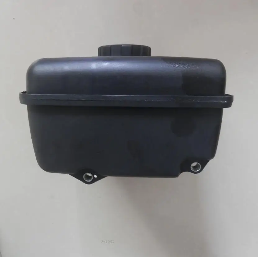 GT600 FUEL TANK PLASTIC MITSUBISHI 6HP 5