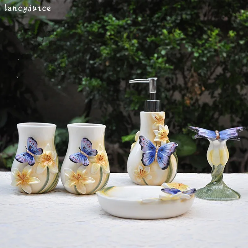 

Wedding Bathroom Set Ceramic Beauty Porcelain Cups Bottle Soap holder 5pcs/set Bathroom Accessories Home Decor For Bathroom