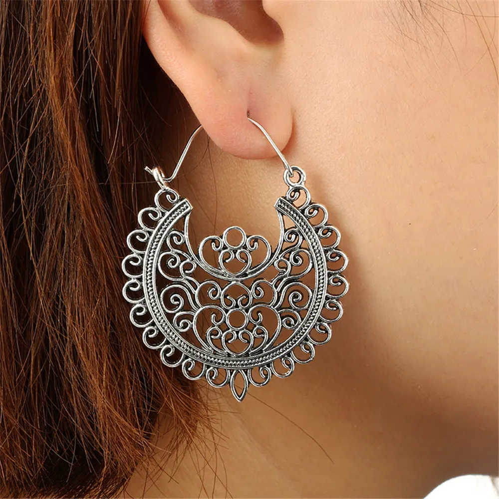 

Women Vintage Earrings 2019 Ethnic Hollow Flower Gypsy Dangle Earrings Indian Jewelry Gift Trible Earring Boho Bohemian Style