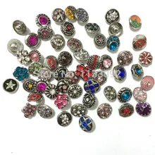 Тации 100 шт./лот смешивать стили цвета 12 мм Малый Серебряный Оснастки Jewelry Сменные кнопки серебряные часы