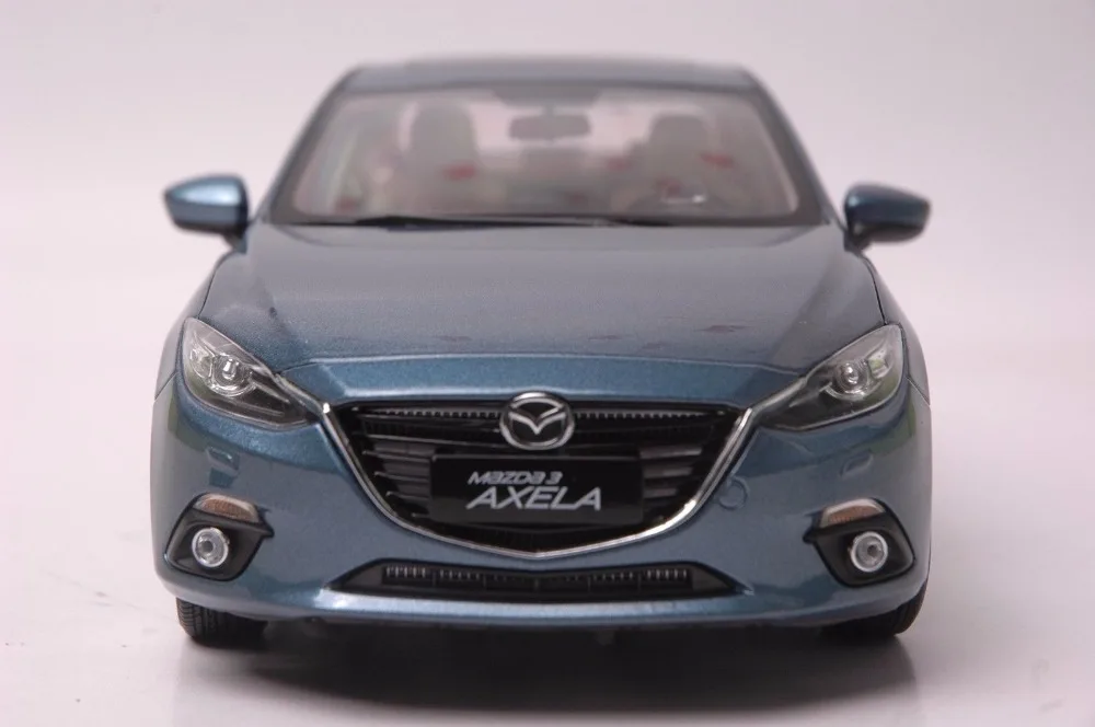 1:18 литая под давлением модель для Mazda 3 Axela синий Седан сплав игрушечный автомобиль миниатюрная коллекция подарок