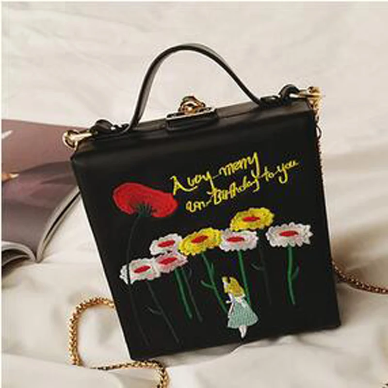 

Bag woman 2017 new female bag of the European and American fashion embroiderySmall square bag single shoulder slant shoulder ba