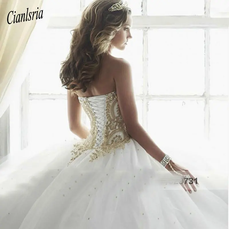 Красивое белое дебютантное бальное платье Vestidos De 15 Anos, кружевное платье для 15 лет, недорогое Золотое Пышное Платье с аппликацией