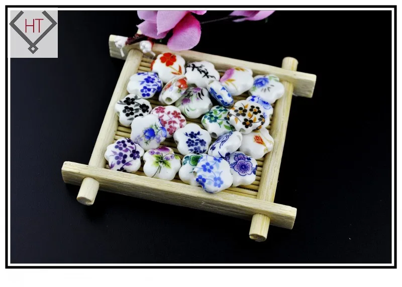 

100 шт ювелирные Бусы Подвески керамические 15 мм смешанные цвета ручная роспись печать фарфоровые бусины россыпью оптовая продажа