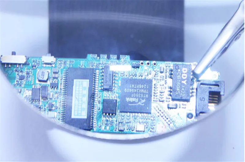 Cena Narzędzia wielofunkcyjny lutownica stojak spawalniczy pulpit 4X szkło powiększające trzecie pomocne dłonie lutowane klipsy alegatora