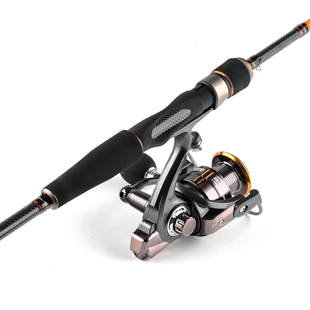 Spinning Fishing Rod Set with 2000 Size Spinning Reel Max Drag 8kg High Carbon M Middle Fast Spinning Fishing Rod Set with 2000 Size Spinning Reel Max Drag 8kg High Carbon M Middle Fast