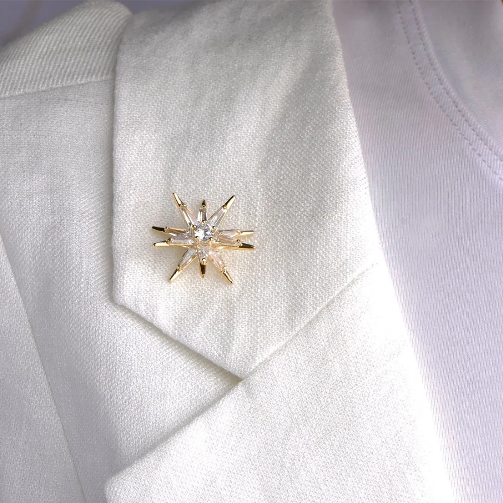 Блестящая брошь в форме звезды Funmor золотистая Медная с микро инкрустацией и