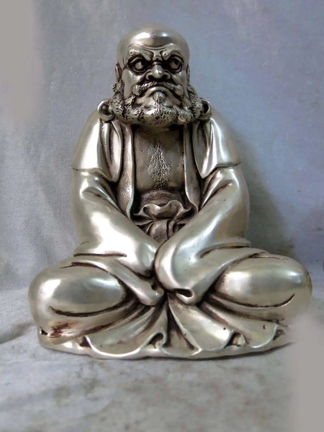 

8" China Silver fine workmanship carved lucky Dharma buddha Sculpture Statue (D0426)