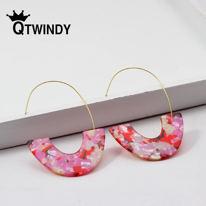 

QTWINDY Acrylic Earrings For Women Geometric Leopard Print Drop Dangle Earrings 2019 Fashion Female Earrings Party Jewelry