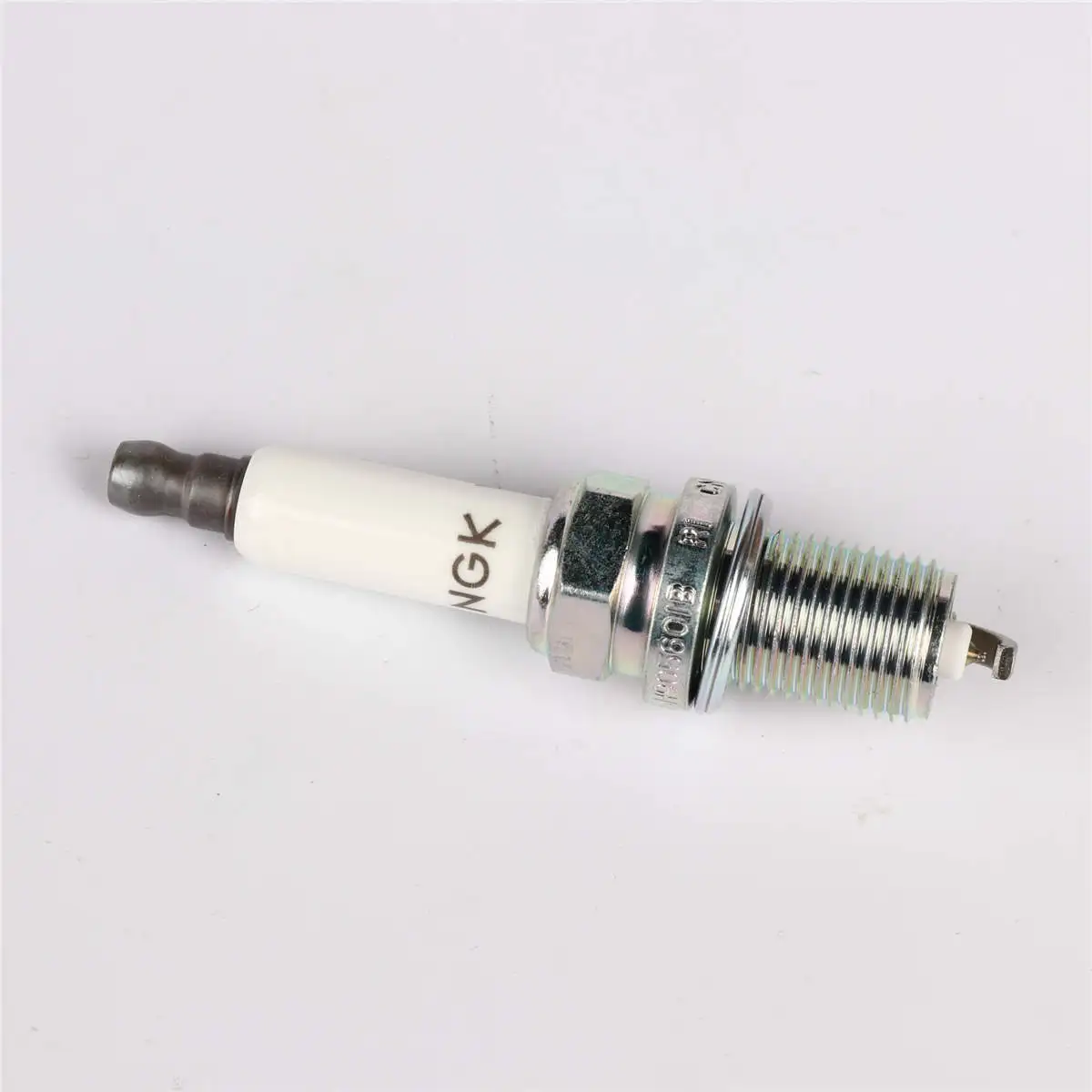 1Pcs OEM Power Spark Plug Laser Platinum Resistor Performance For VW