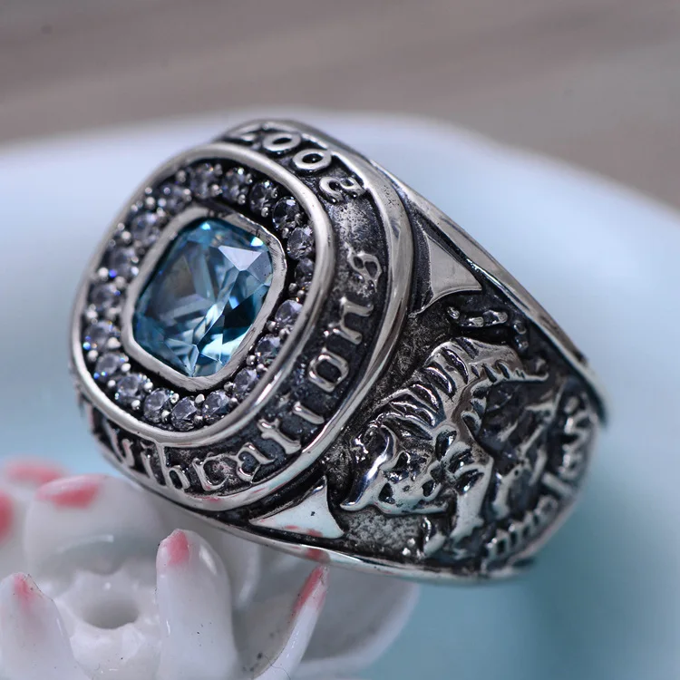 

2019 new S925 sterling silver trend green dragon white tiger commemorative silver ring for Me natural zircon men's ring