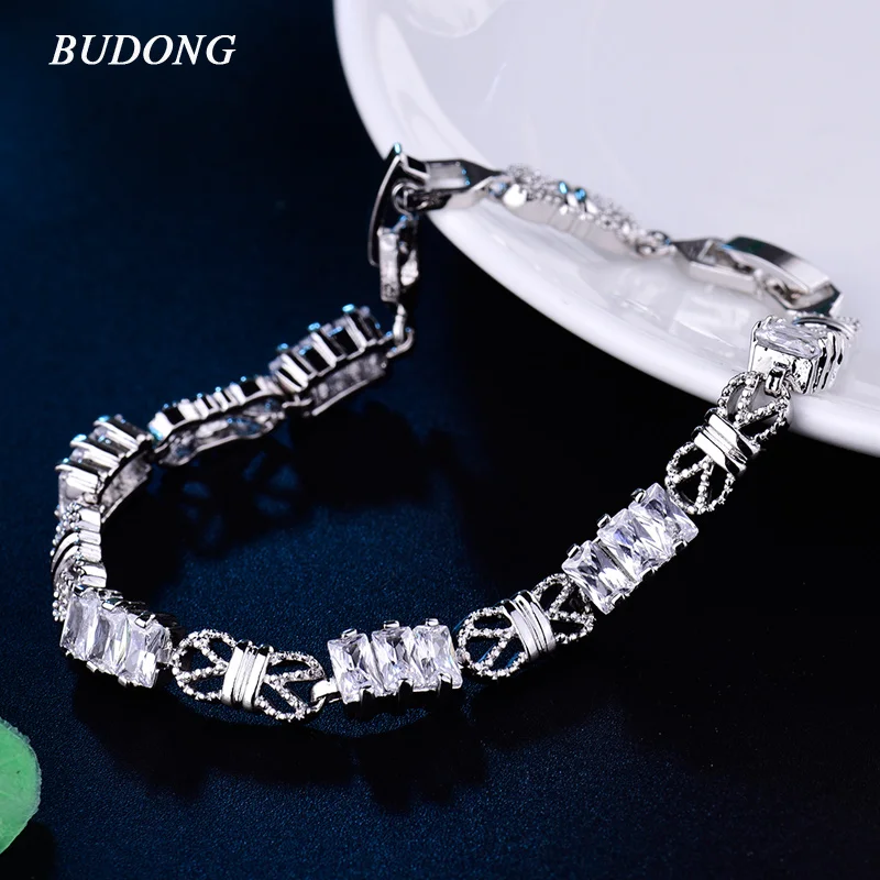 

BUDONG Bracelet for Women Luxury Lady Austrian Crystal Hand Chain Silver/Gold Color Bangle Engagement Jewelry Gift XUL160