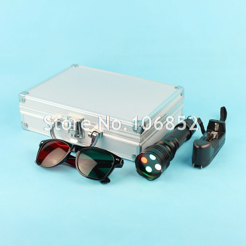 

Ophthalmic Worth 4 Dot Test Red Green Glasses Aluminium Case