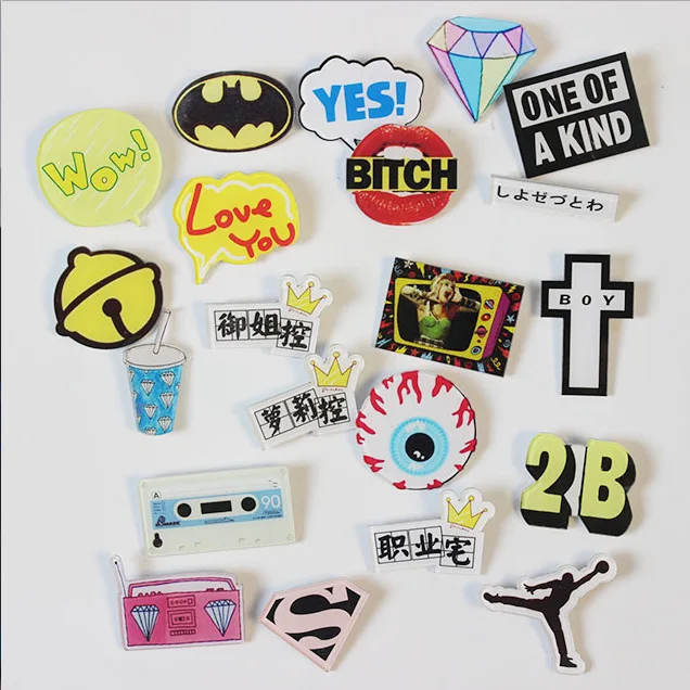 1 PCS Free Shipping Cartoon Acrylic Brooch Kawaii Pin Badges Broochs Backpack Decoration Badge Brooches