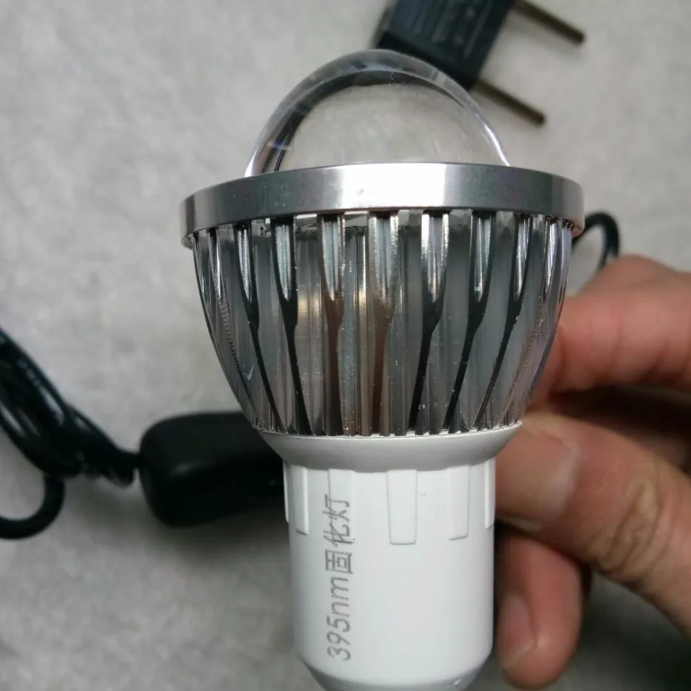 100v ~ 240v 395nm 365 Длина волны лазера клей леча светильник Светодиодный УФ зеленое