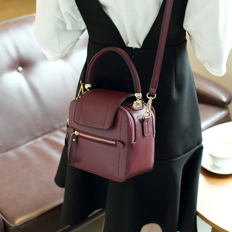 LKX خمر البسيطة Crossbody حقيبة السيدات حقيبة يد جلدية دراجة نارية رسول الأعلى مقبض حقيبة صغيرة مربع حقائب اليد للنساء