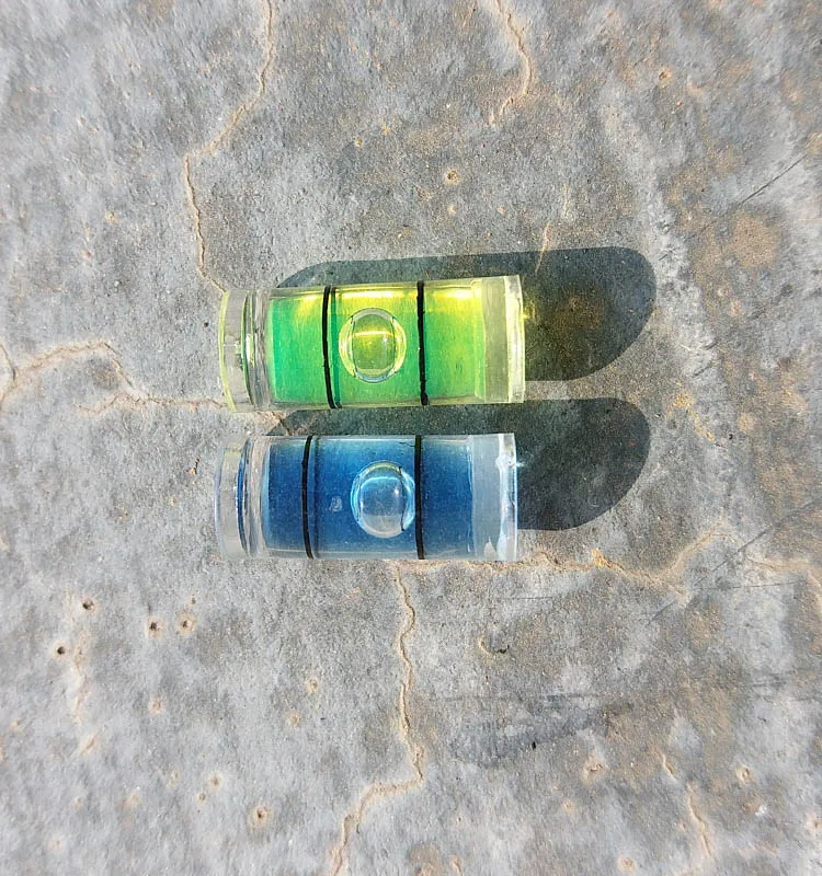 blue bubble level