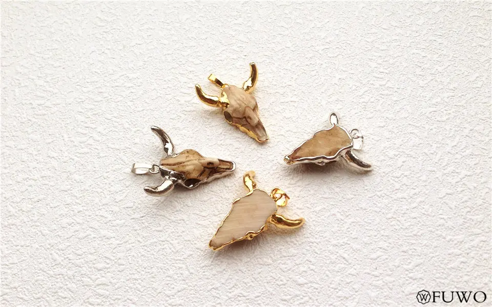 Tiny Cattle Skull Pendant 8