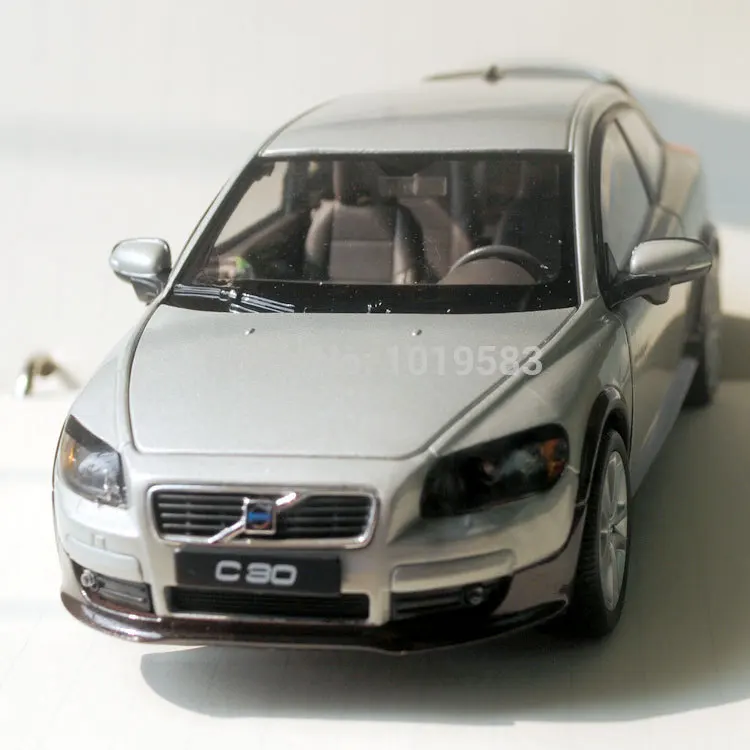 WELLY 1/24 масштабная модель автомобиля игрушки VOLVO C30 литая металлическая модель автомобиля игрушка для подарка/детей/коллекции