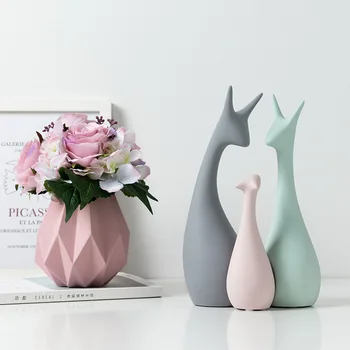 

Fat Rabbit Deer Pineapple Statue Abstraction Animal Ceramic Art&Craft Office Creative Home TV Cabinet Decoration L2907