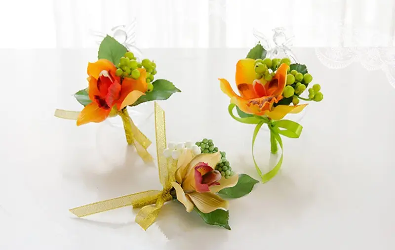 3-boutonniere