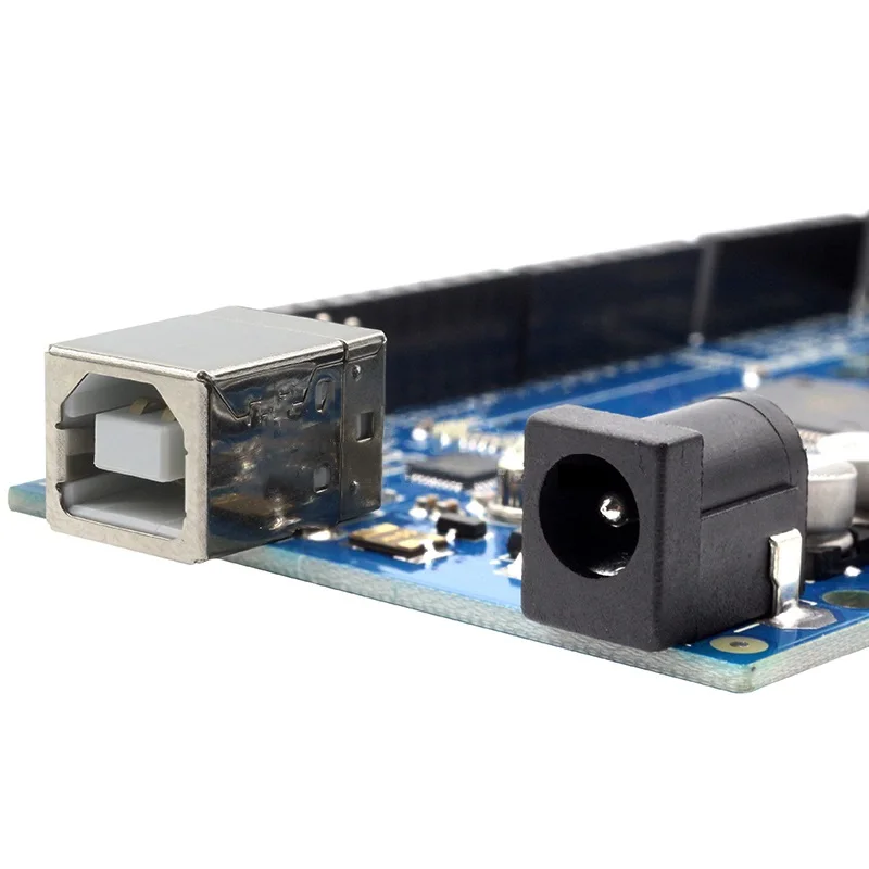 Плата Mega 2560 R3 с usb-кабелем, чип ATMega 2560 ATMega16U2 для интегрированного драйвера Arduino в розничной упаковке