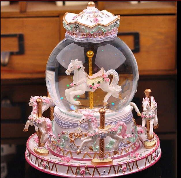 

Free Shipping Carousel crystal ball music box creative thday Valentine's Day to send men and women friends girlfriends gift