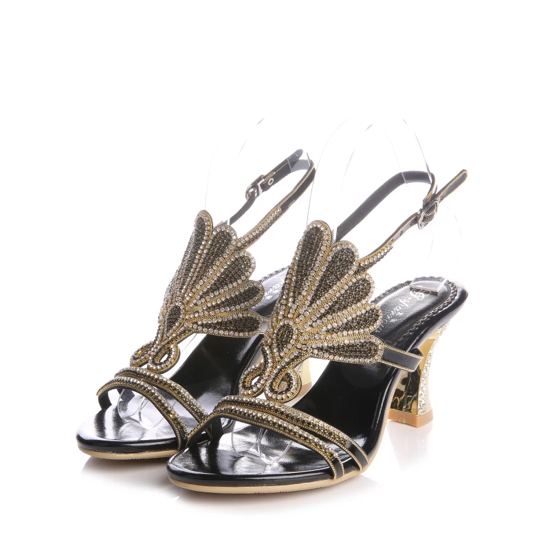 

2019 Elegant Black Open Toe Thick Heel Sandals Retro High Heels Scallop Pattern Rhinestone Sandals Wild Wedding Shoes 8CM