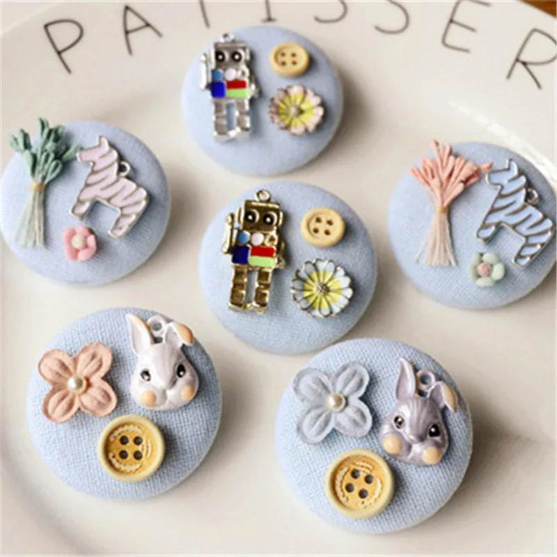 

Korea Cute Cloth Rabbit Horse Robot Flower Brooches Pins Badges Fashion Jewelry For Young Girls Woman Accessories-NSGWBH005F