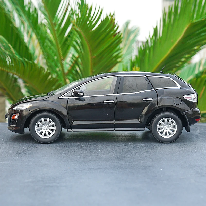 1/18 Mazda CX-7 литой под давлением металлический Автомобиль SUV модель игрушка мальчик подарочная коллекция черный с новой коробкой