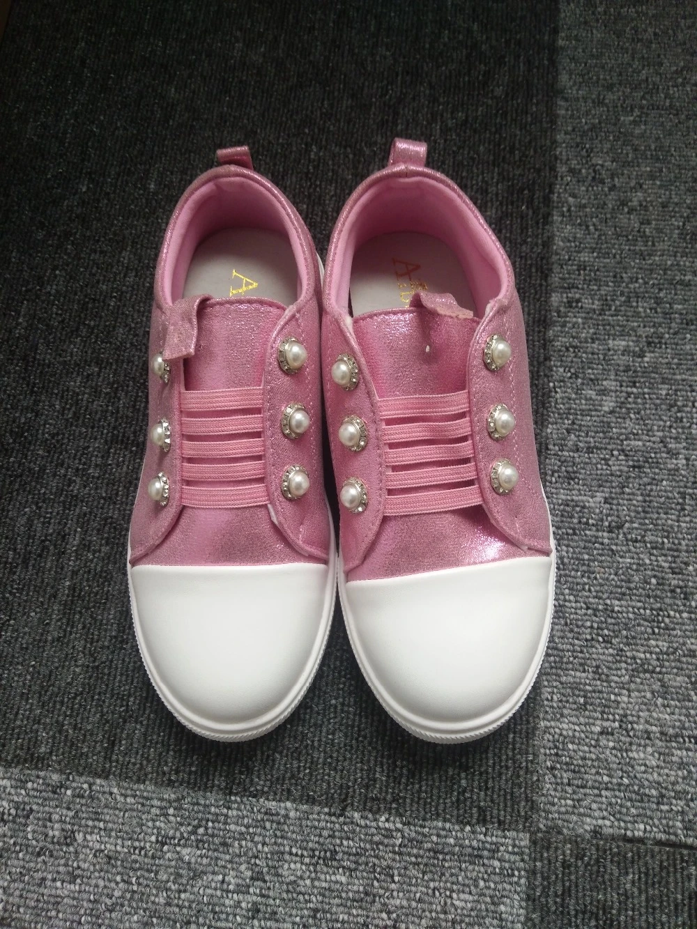 size 31 kids shoe
