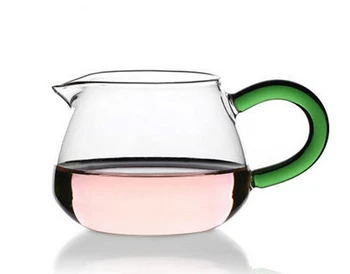 

1PC 200ml Kung Fu tea cup transparent heat-resistant glass green tea fair cup with green handle tea glass cup JN 1029