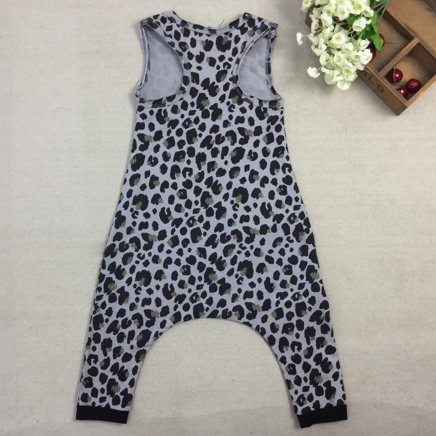 COSPOT الطفل الفتيان الفتيات الحريم السروال القصير صبي فتاة الصيف قطرة المنشعب بذلة الاطفال أزياء ليوبارد التمويه البلوز 2017 جديد 38D