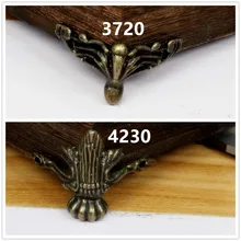4 Uds. 37*20mm/42*30mm antiguo latón Vintage bronce joyería pecho caja de madera pies decorativos muebles para piernas Caster con tornillos